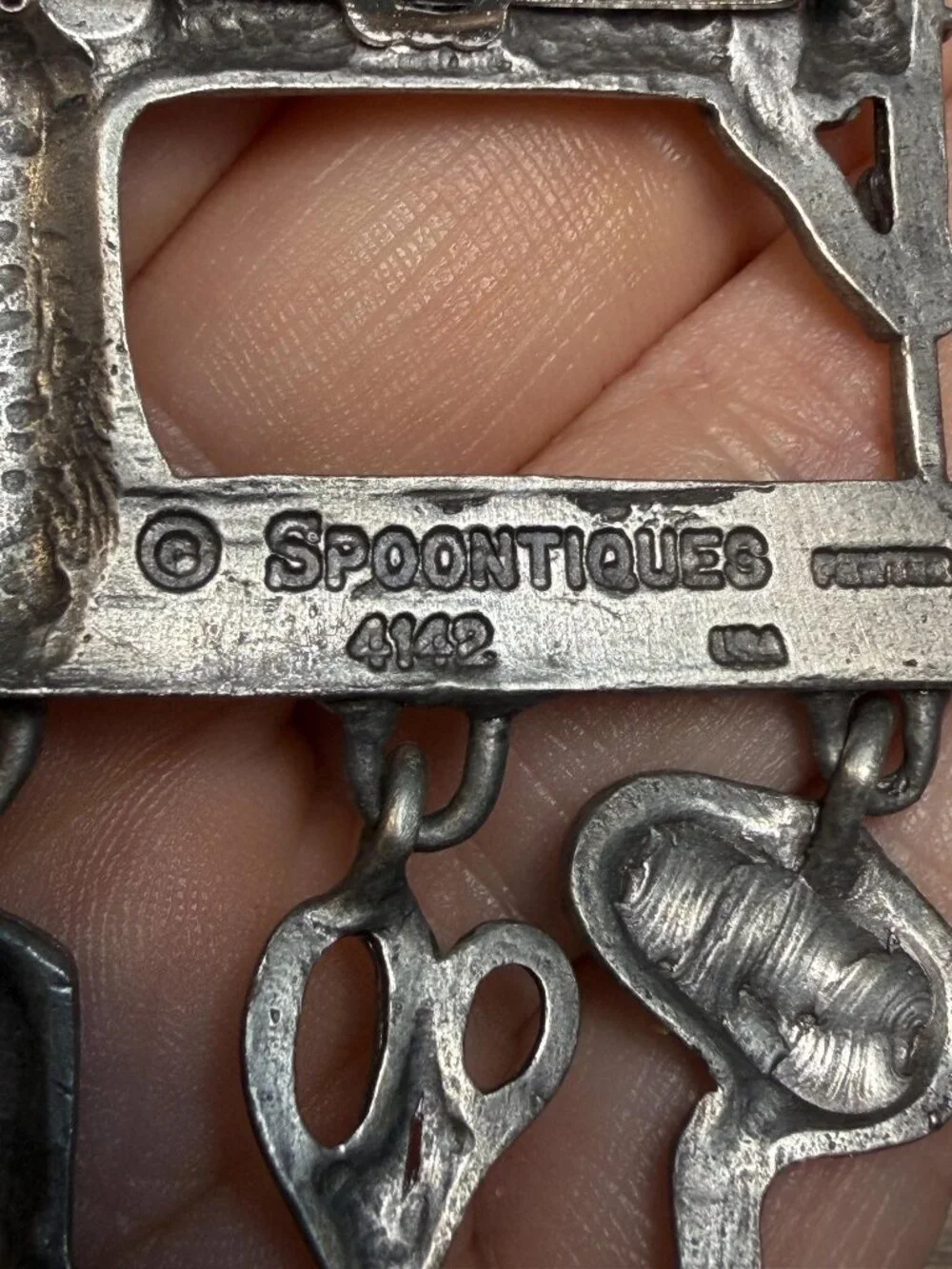 SPOONTIQUES Vintage Sewing Machine Brooch Dangling Charms Pewter USA 3”